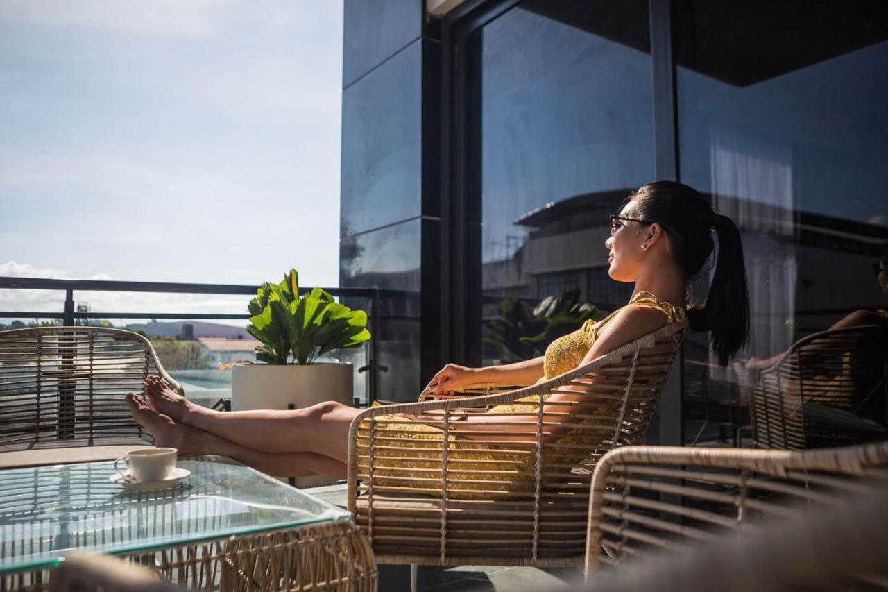 Stonehill Suites Bacolod Dış mekan fotoğraf