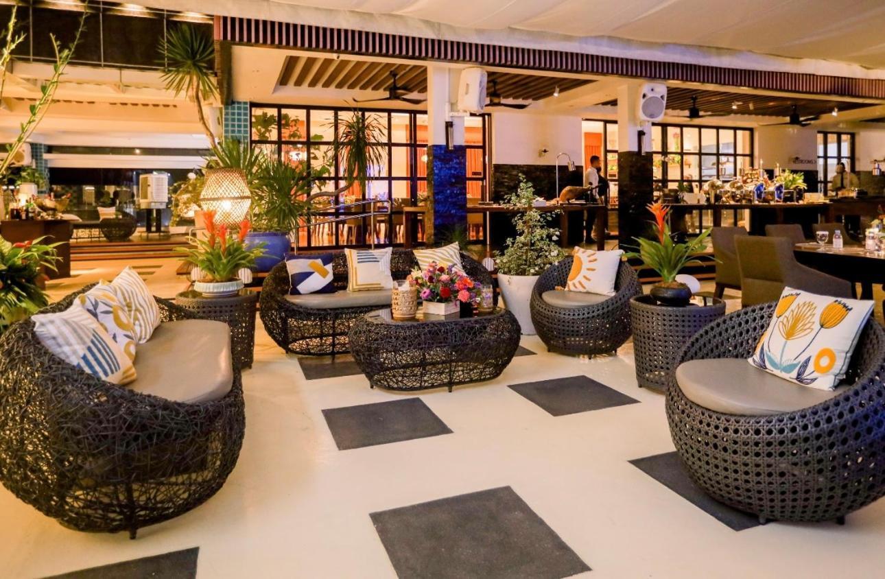 Stonehill Suites Bacolod Dış mekan fotoğraf